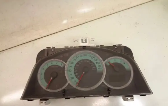 Toyota Corolla Verso E121 Speedometer (instrument cluster) 838000F010