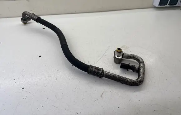 Volkswagen Multivan T5 Air conditioning (A/C) pipe/hose 7H0820721E