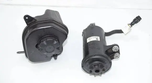 BMW X5 E70 Power steering fluid tank/reservoir 7552546 6782286 17137552546