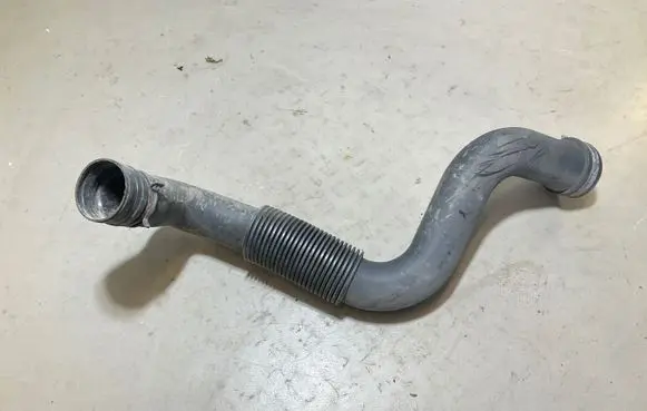 Audi A2 Air intake hose/pipe 8Z0129627