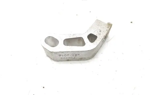 Peugeot Traveller Engine mounting bracket 756363
