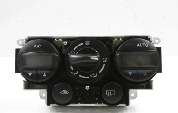 Nissan Primera Air conditioning/heating control unit 