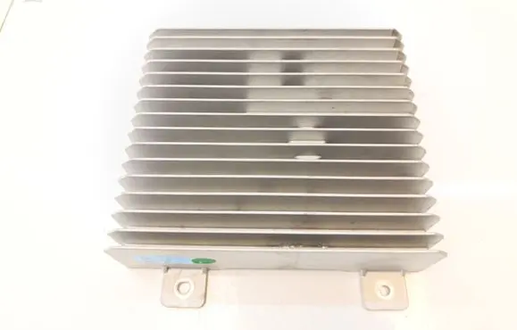 NIO EL6 Sound amplifier P0317524