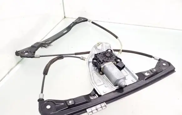 Mercedes-Benz C W203 Front door window regulator with motor A2208204642