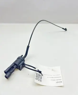 Mercedes-Benz C W204 Valve vacuum 0025401497