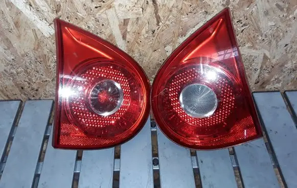 Volkswagen Golf V Tailgate rear/tail lights 1K6945093E 1K6945094E