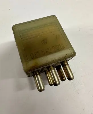Mercedes-Benz E W124 Other relay 0015427819