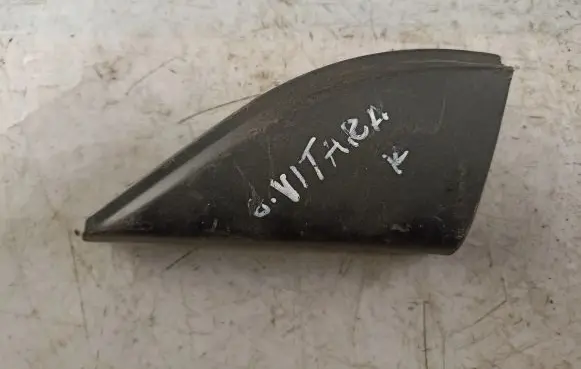 Suzuki Grand Vitara I Plastic wing mirror trim cover 8479165D0