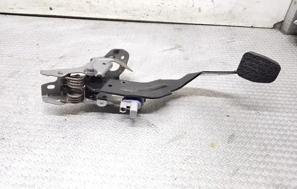 Clutch pedal