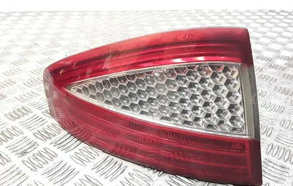 Ford Mondeo MK IV Rear/tail lights 7s7113405a