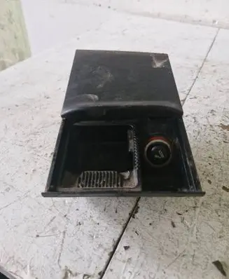Ashtray (front)