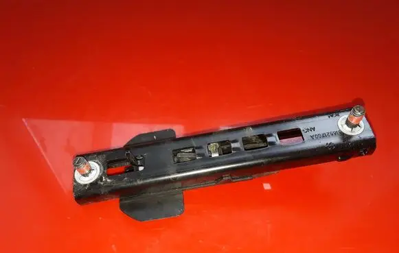 Volvo V40 Front passenger seat rail 616521700A