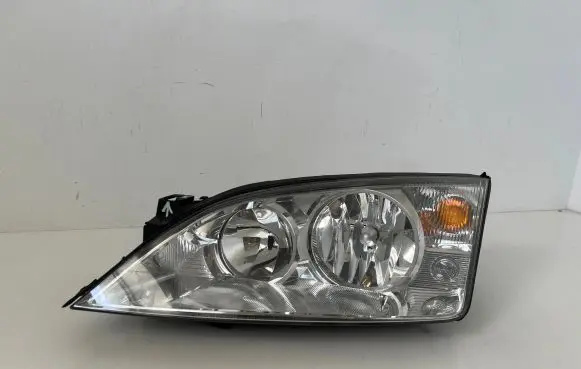 Ford Mondeo Mk III Headlight/headlamp 1S7113006AK 0301174201 109802A04HC