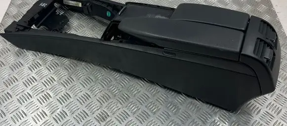 Mercedes-Benz C W204 Armrest A2046800150