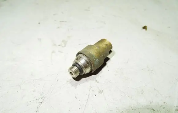 Volkswagen Phaeton Air suspension valve block 