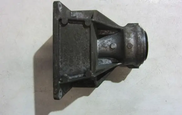 BMW X3 F25 Driveshaft support bearing bracket 7601996