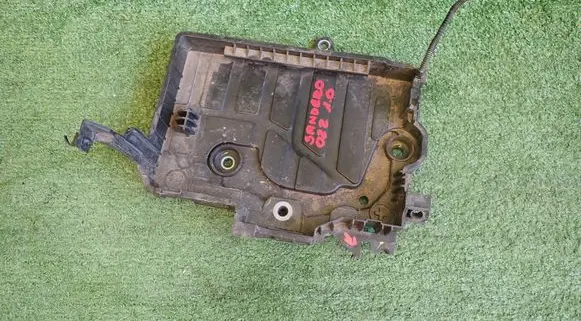 Dacia Sandero III Battery box tray 