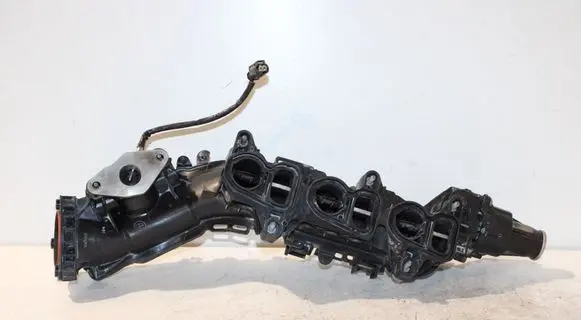 BMW 2 F46 Intake manifold 8593972