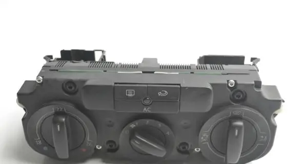 Volkswagen Golf V Air conditioner control unit module E1K2820045B