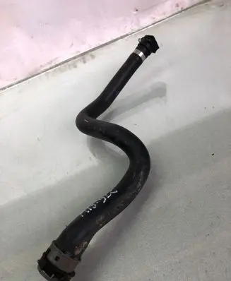 Mercedes-Benz GLC X253 C253 Engine coolant pipe/hose A2535015101
