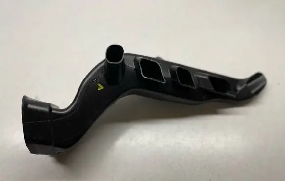 Audi Q7 4M Air intake duct part 4M1819151