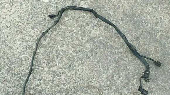 Volkswagen Touran I Negative earth cable (battery) 1J0973702
