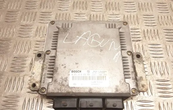 Renault Laguna II Engine control unit/module 0281010556