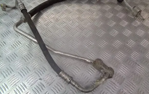 Mitsubishi Carisma Air conditioning (A/C) pipe/hose