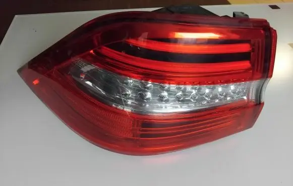Mercedes-Benz ML W166 Rear/tail lights A1669063301