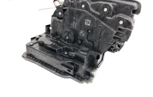 BMW 5 G30 G31 G38 Rear door lock 7477690