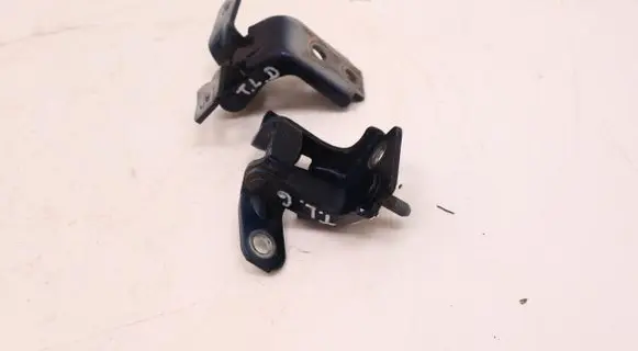 Mazda CX-30 Front door hinge set Acm7685746