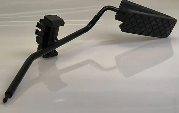 Volkswagen PASSAT B5 Accelerator throttle pedal 8D1721512
