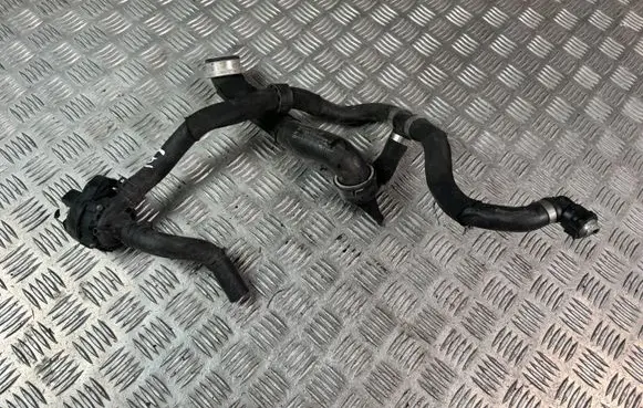 Mercedes-Benz C W204 Engine coolant pipe/hose A2125018282 A204830846