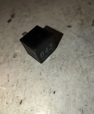 Audi A6 S6 C6 4F Other relay 8K0951253