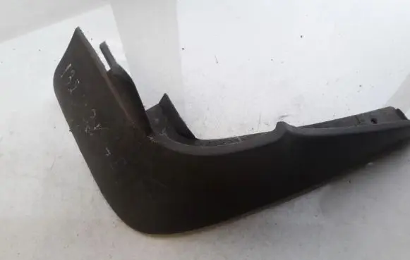 Mazda 626 Rear mudguard 
