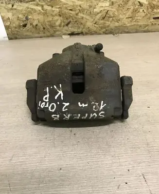Skoda Superb B6 (3T) Front brake caliper