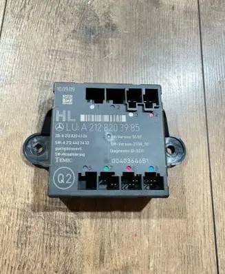 Mercedes-Benz C W204 Door control unit/module A2128203985 A2128204326 A2124423432