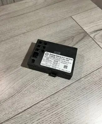 Mercedes-Benz E W211 Gateway control module A2115402945