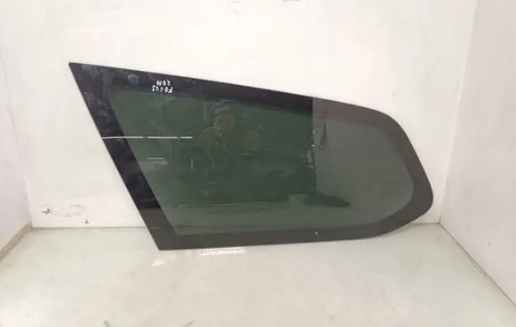 Ford Focus Rear side window