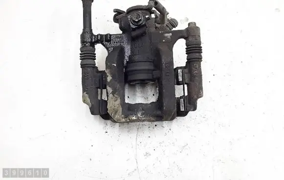 Opel Astra J Rear brake caliper