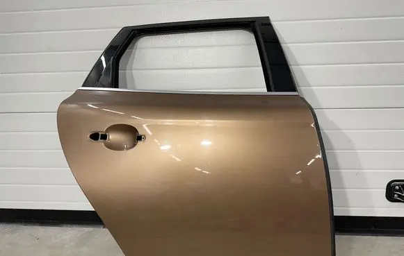 Volvo XC60 Rear door