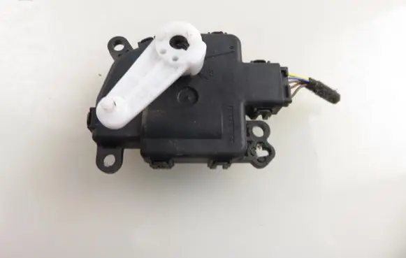 Ford Galaxy Air flap motor/actuator DG9H19E616AA