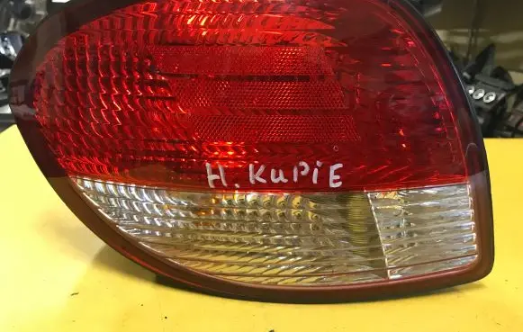Hyundai Coupe Rear/tail lights