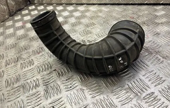 Volvo XC70 Turbo air intake inlet pipe/hose