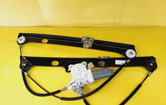 Mercedes-Benz Vaneo W414 Front door window regulator with motor A2308201042