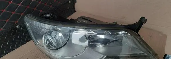 Volkswagen Tiguan Headlight/headlamp 5N2941032G