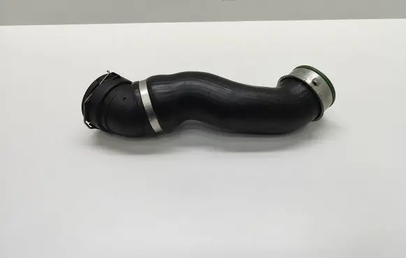 BMW 5 E60 E61 Intercooler hose/pipe 7793607 779360702 11617793607