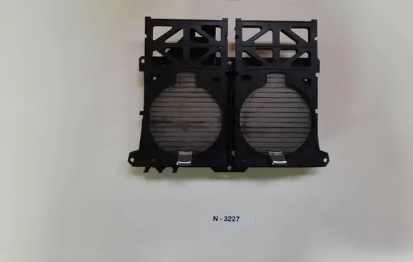 Cup holder front