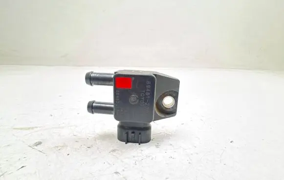 Toyota Avensis T270 Exhaust gas pressure sensor 8948120030