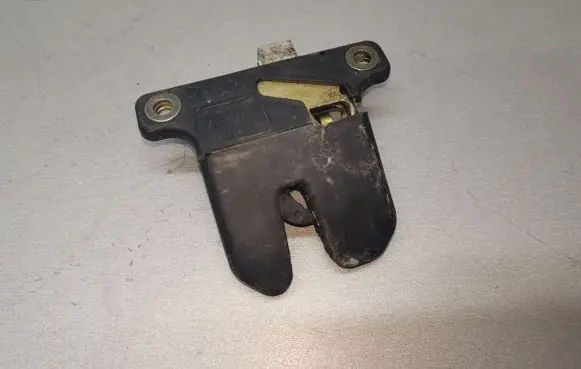 Tailgate/trunk/boot lock/catch/latch